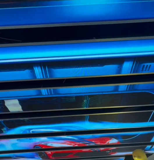 攀枝花万达电玩城 P2.5 造型 LED 显示屏节造系统项目